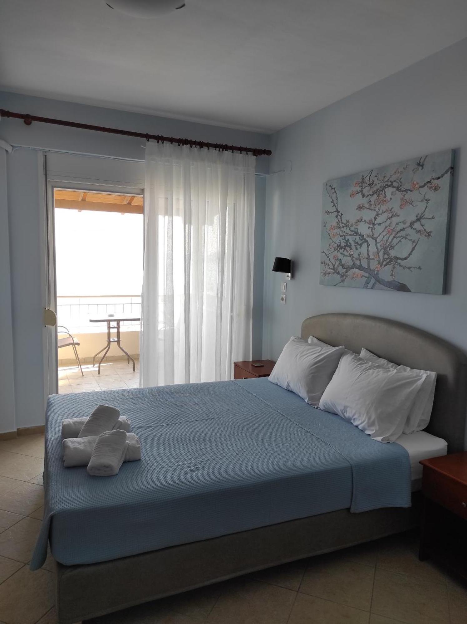 Studios Stefania Neos Marmaras Luaran gambar